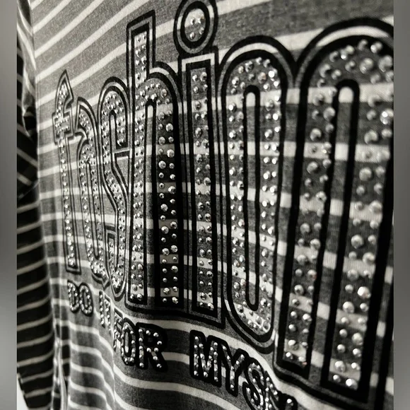 Lawa Women’s Striped Long Sleeve Hooded Super Mini Dress with Pockets NWT - Picture 11 of 13